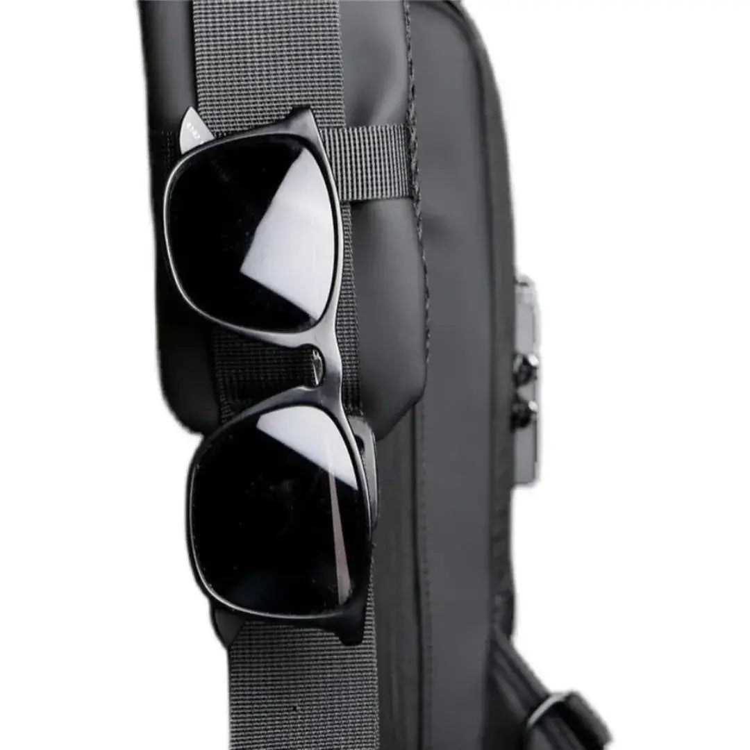 PREMIUM CROSSBODY BAG